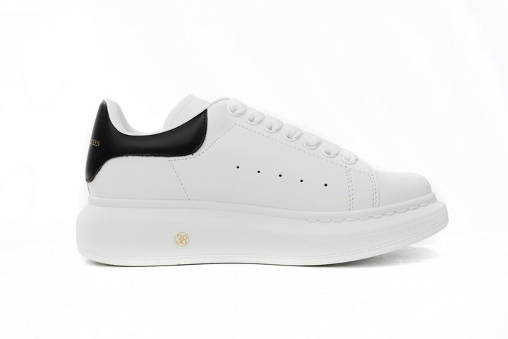 Alexander McQueen Sneaker Dlack Skin